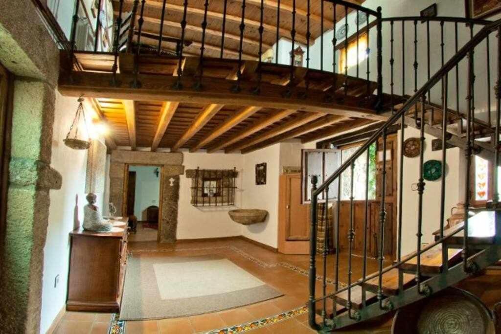Casa Rural Lucia Es Una Casa Rural Amplia Con Pat Cabezas Bajas Buitenkant foto